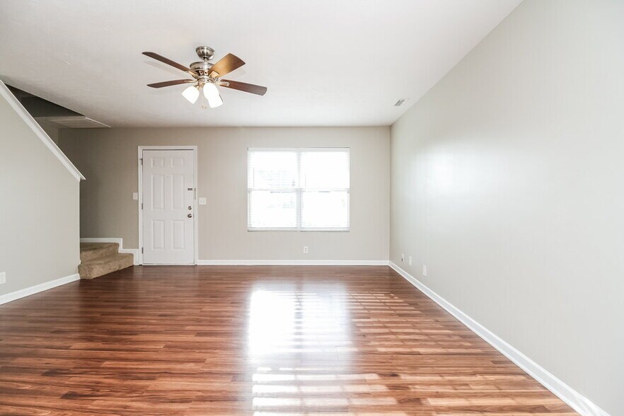 Building Photo - 1414 Westview Dr