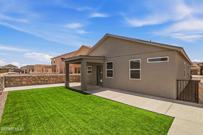 Building Photo - 10624 Hidden Chapel Pl