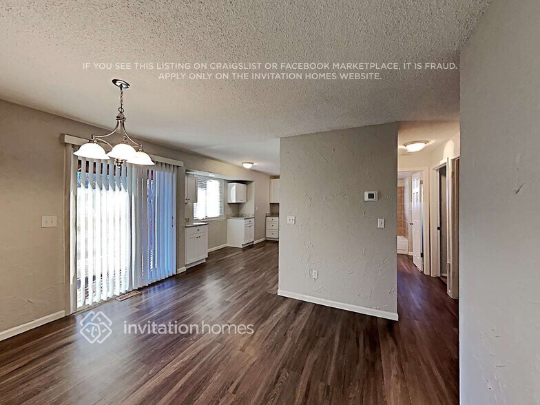 Building Photo - 18274 E Bellewood Dr