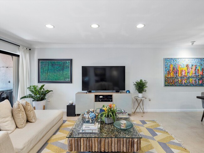 Building Photo - 9001 SW 94th St