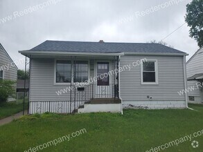 Building Photo - 2 bedroom house