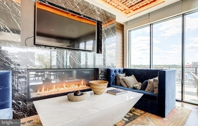 Building Photo - 70 N St SE