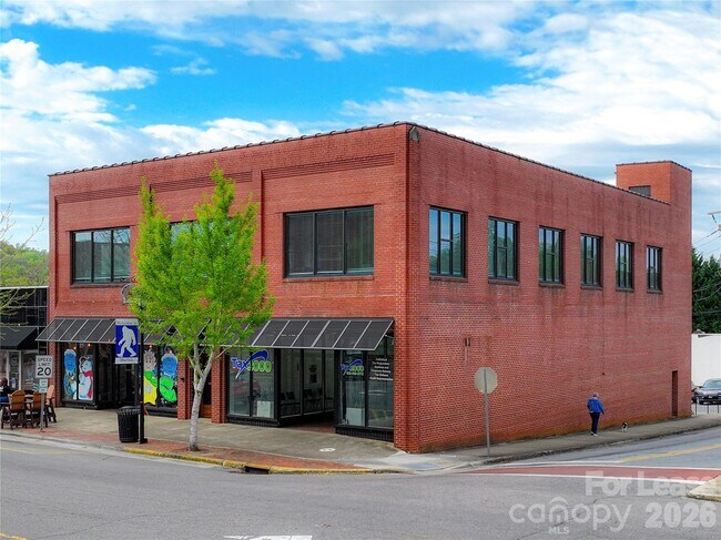 Building Photo - 138 S Main St