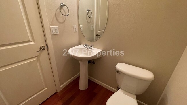 Building Photo - 1/2 off First Months Rent - Beautiful 3 BD...