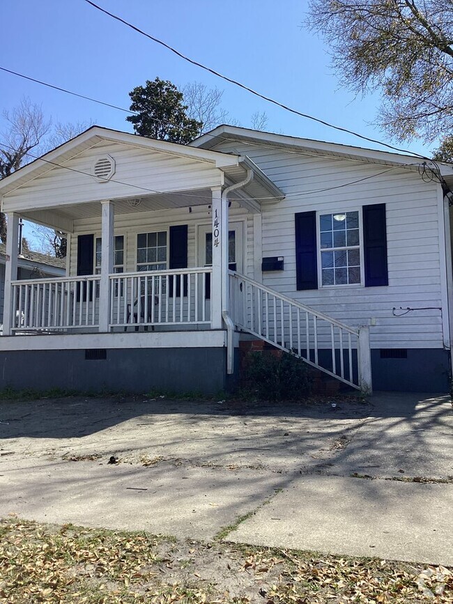 Building Photo - DOWNTOWN WILMINGTON - 3BD/2BA - Blocks fro...