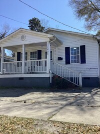 Building Photo - DOWNTOWN WILMINGTON - 3BD/2BA - Blocks fro...