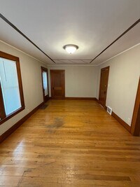 Building Photo - 1722 Coleman Ave