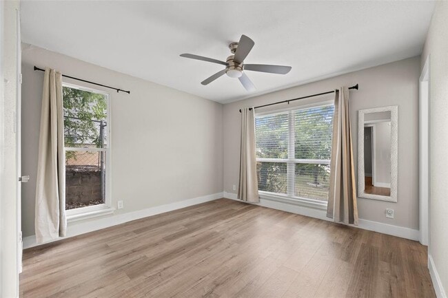 Building Photo - 5206 Emerald Forest Dr