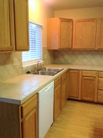 Building Photo - 2051 Sage Grouse Ln