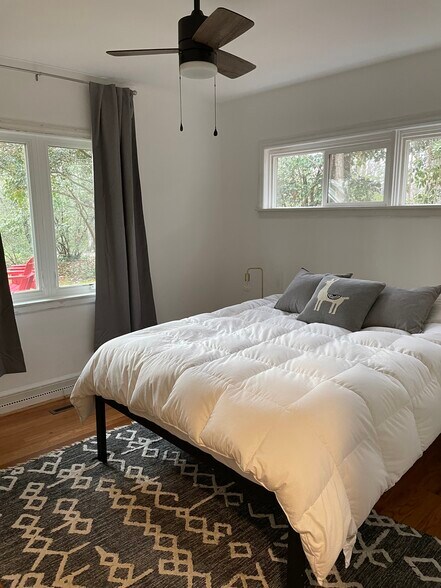 Building Photo - 809 Woodland Ave