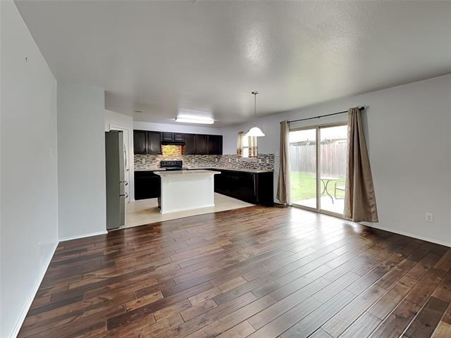 Building Photo - 14721 Forest Hollow Dr