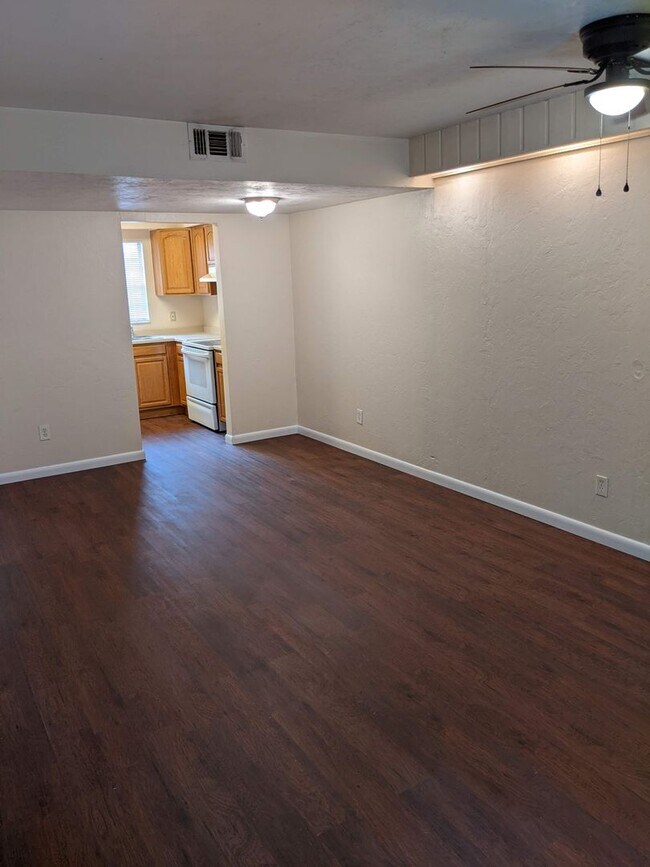 Building Photo - Mossy Oaks, 4123-3