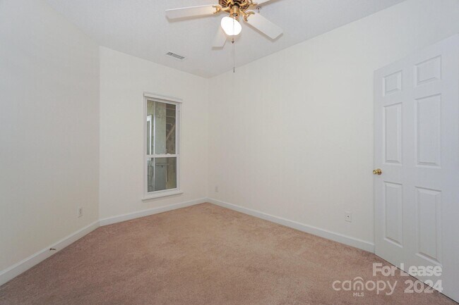 Building Photo - 18840 Nautical Dr