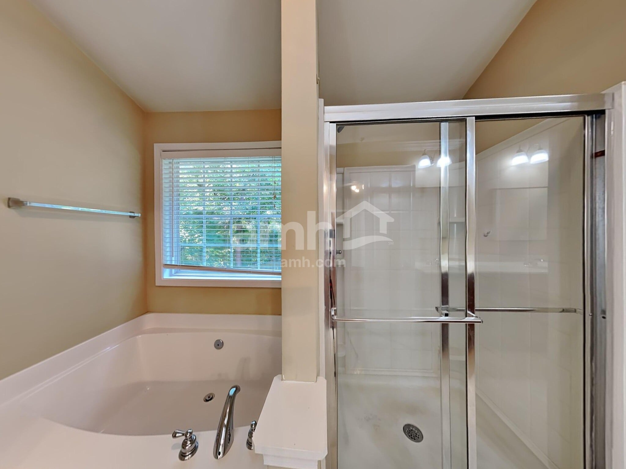 Building Photo - 859 Castlebottom Dr