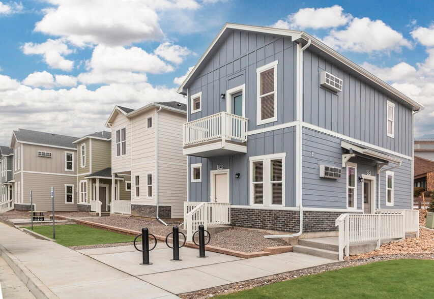 Building Photo - Cottages at Aero Park