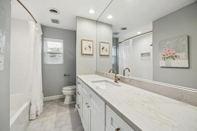 Building Photo - 10714 Piping Rock Ln
