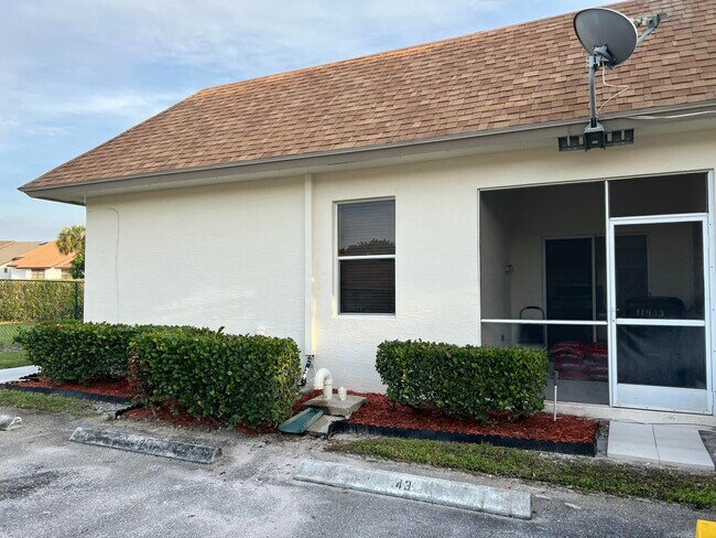 Building Photo - 11943 Sturbridge Ln