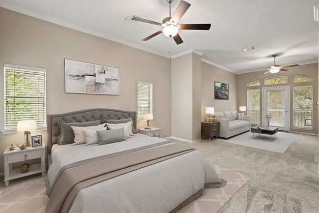 Building Photo - 2124 Gillette St