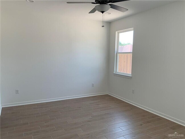 Building Photo - 3908 Highland Ave