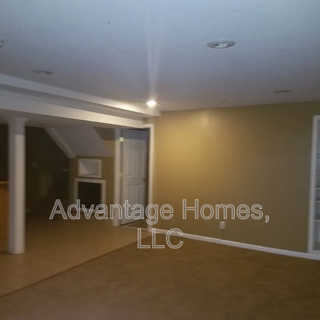 Building Photo - 15004 Horton St