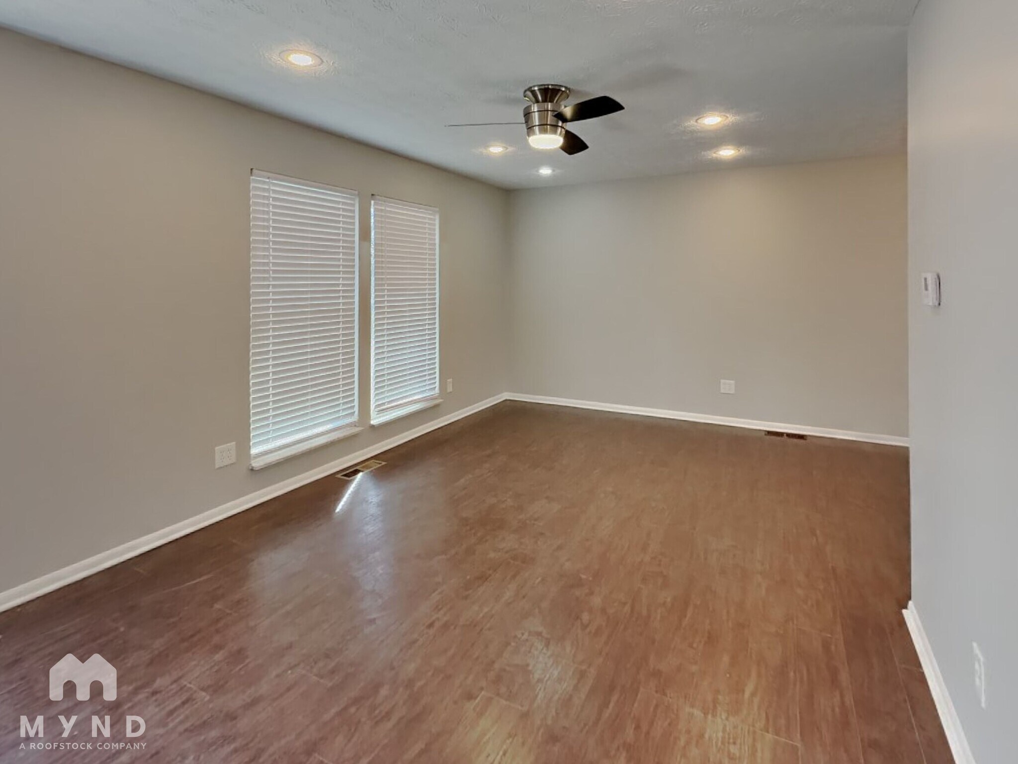 Building Photo - 1349 Westshire Rd