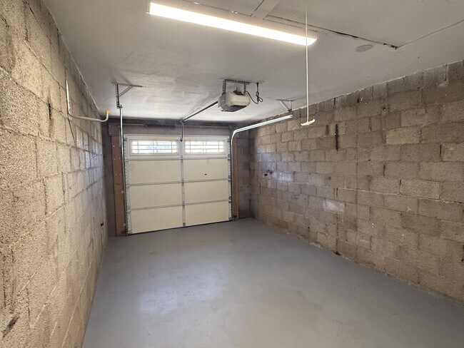 Building Photo - 2937 Washington St NE