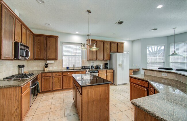 Building Photo - 4907 Mountain Fork