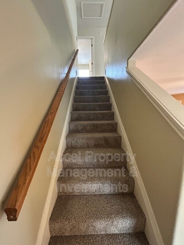 Building Photo - 6318 N 19th Ln