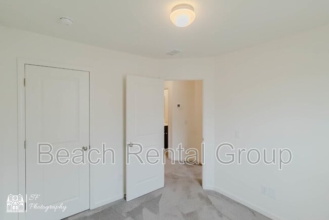 Building Photo - 305 Cherwell ct