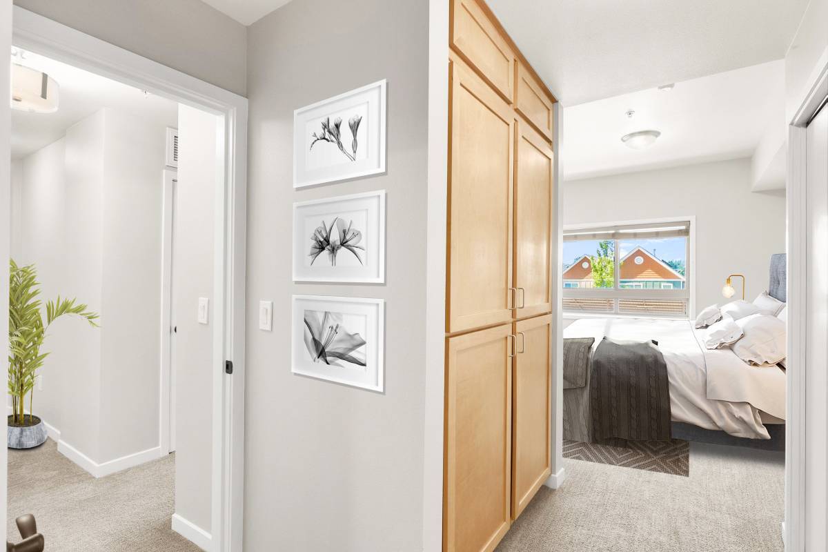 Building Photo - 1127 Broadway St NE