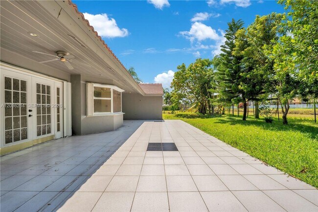 Building Photo - 15241 SW 150th St