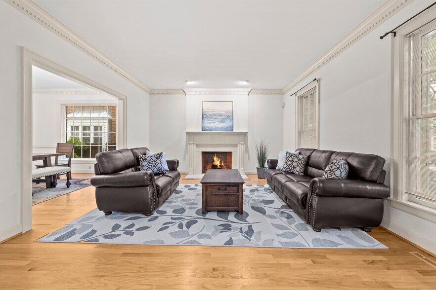 Building Photo - 325 Raleigh Ave