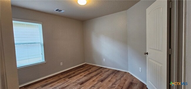 Building Photo - 1024 Sandwell Ct