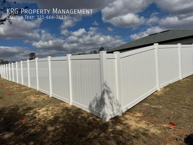 Building Photo - 16985 SW 40th Cir