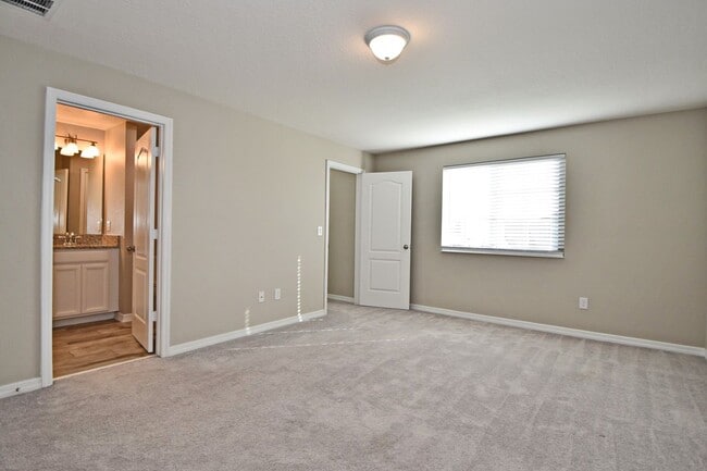 Building Photo - 12163 Water Poppy Ct