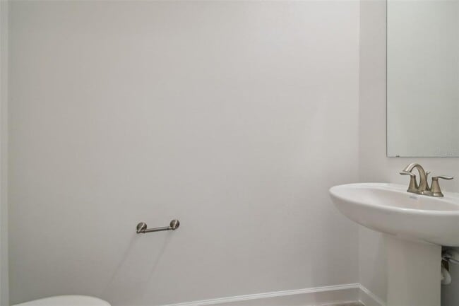 Building Photo - 8221 Cor Pne Wy