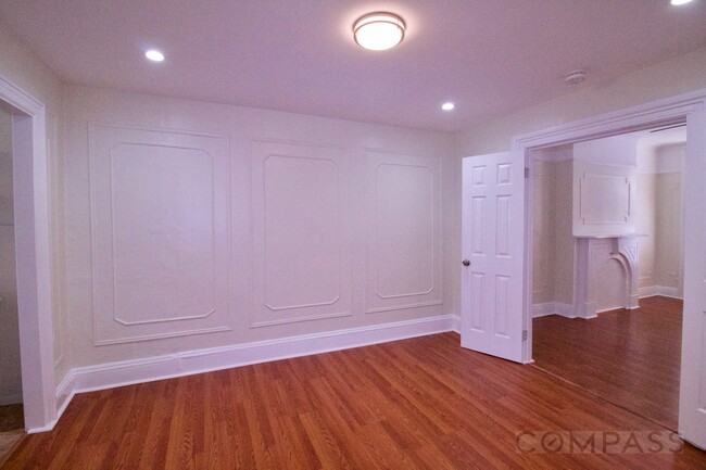 Building Photo - 478 7th Ave