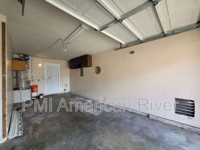 Building Photo - 5834 Sperry Dr