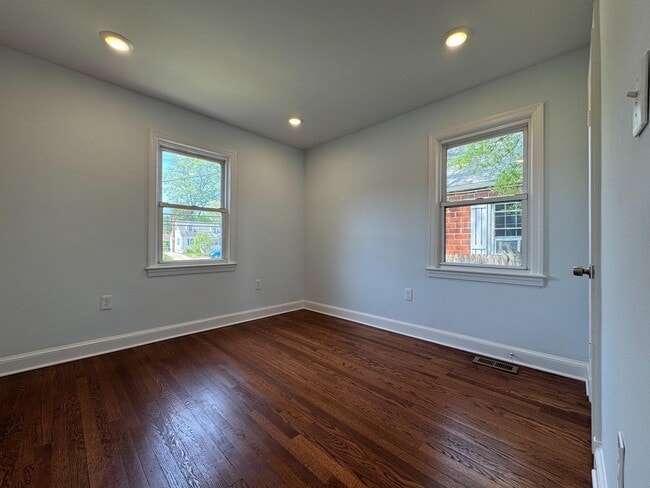 Building Photo - 9405 Rhode Island Ave