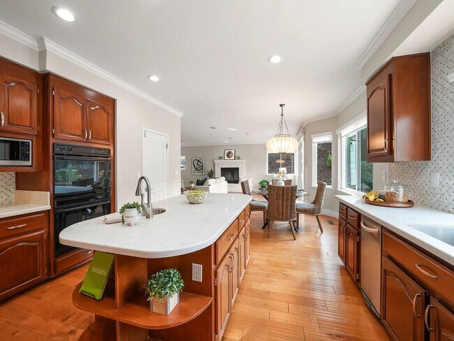 Building Photo - Luxury, comfort, and breathtaking surroundings in Stunning Clayton home!