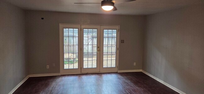 Building Photo - 5217 Arboles Dr