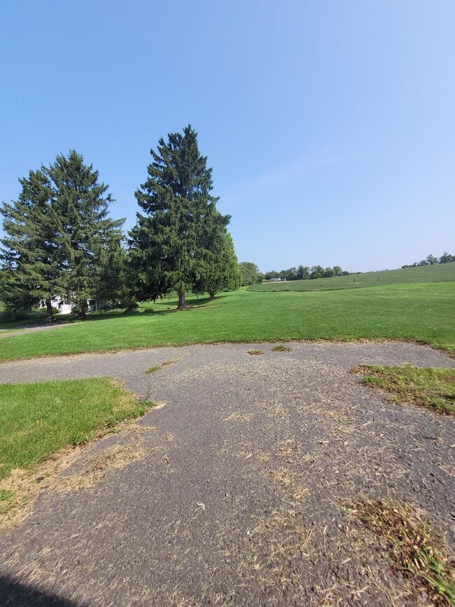 Building Photo - Country Views In Berks County-one pet allowed