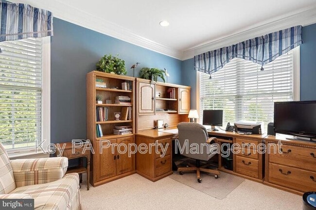 Building Photo - 155 Harrogate Dr