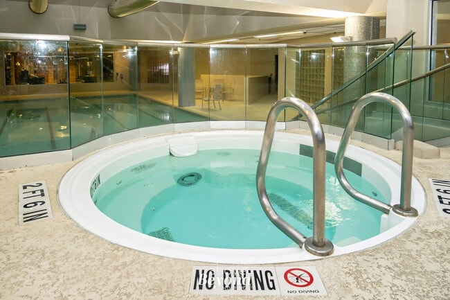 Building Photo - 3404 American Dr