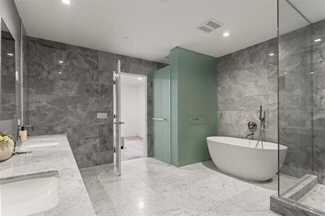 Building Photo - 3015 S Ysabella Ave