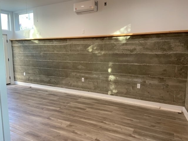 Building Photo - 2055 Barnett Way