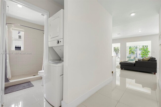 Building Photo - 1924 SW 20th St