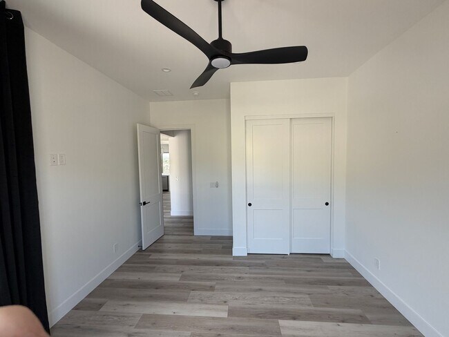 Building Photo - 1197 Sassaby Cir