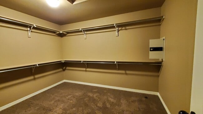 Building Photo - $2576, 5 Br/4 BA Stunning house for rent in Colorado Springs