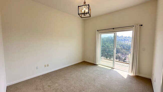 Building Photo - Spacious 4-Story Townhouse with Panoramic ...
